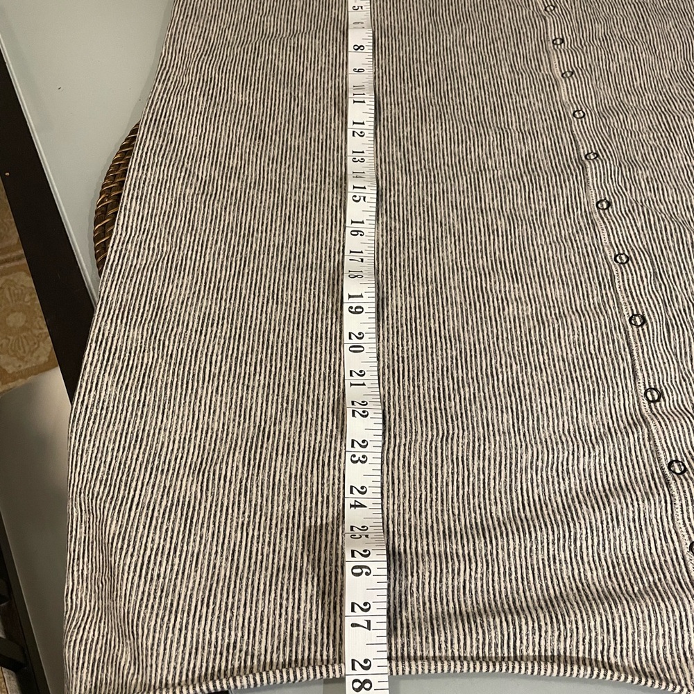 Lululemon One Size Vinyasa Scarf with Snaps - Picture 5 of 10